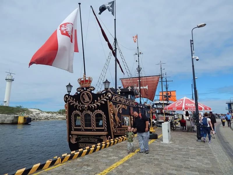 Co zobaczyć w Ustroniu Morskim? Odkryj ukryte atrakcje i radości