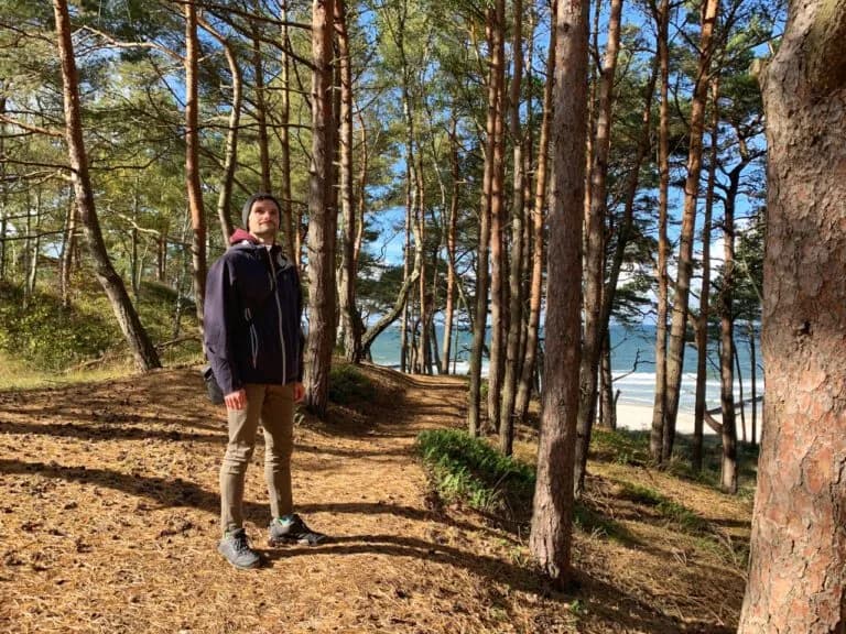 Jak dojechać do Jastrzębiej Góry? Praktyczne wskazówki i trasy