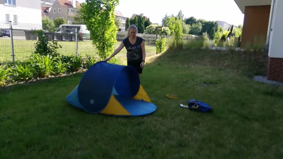 Jak złożyć namiot samorozkładający moro bez stresu i błędów