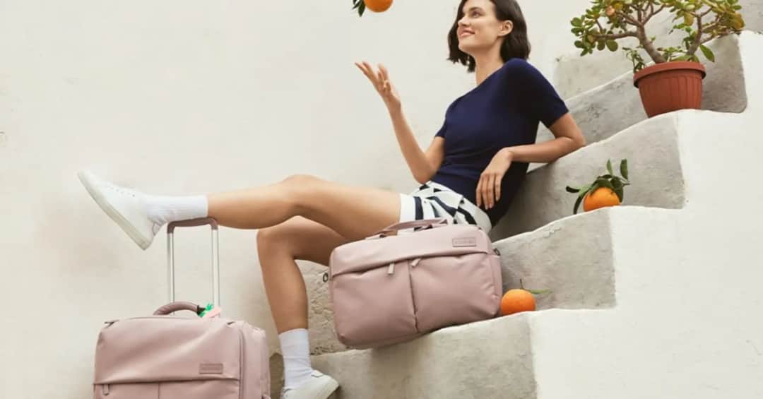 Jaki rozmiar walizki do samolotu? Uniknij dodatkowych opłat!