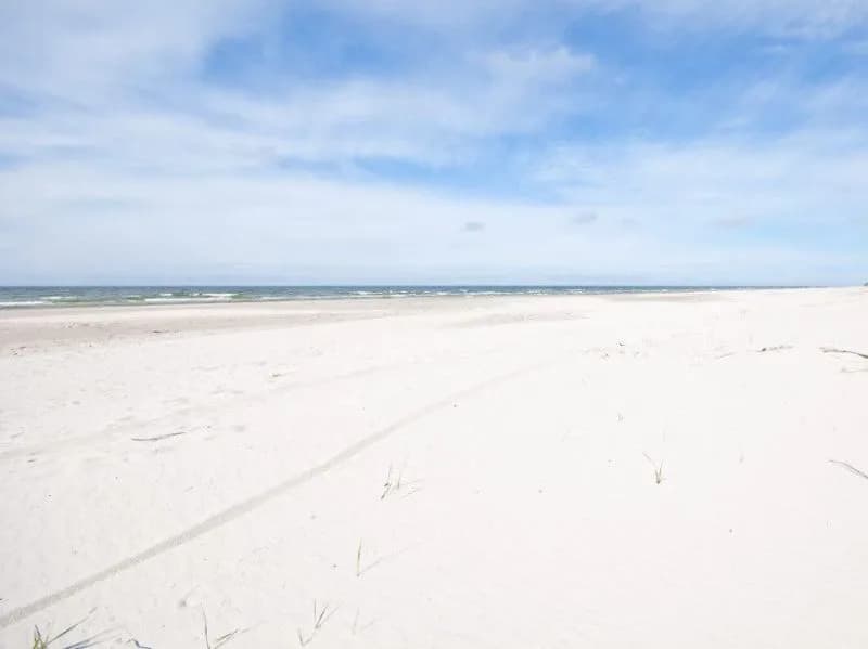 Ile do morza z Słajszewa? Sprawdź, jak blisko jest plaża