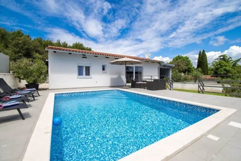 Jak znaleźć tani nocleg w Chorwacji i uniknąć wysokich cen